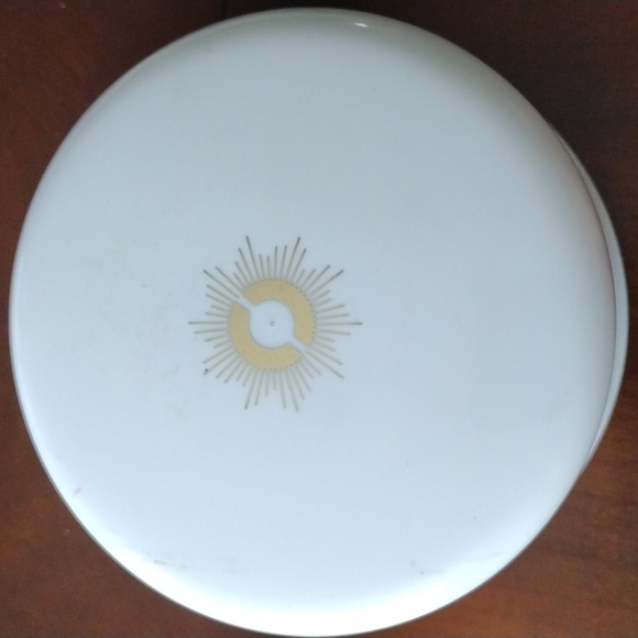 Caron Dustin powder made in USA new not open - Picture 1 of 3